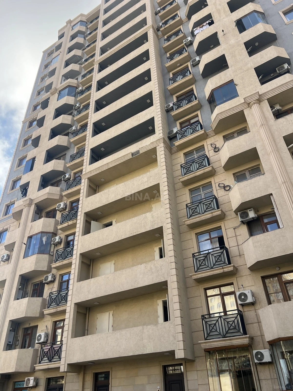 Satılır 3 otaqlı mənzil 86 m²