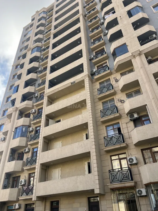 Satılır 3 otaqlı mənzil 86 m²