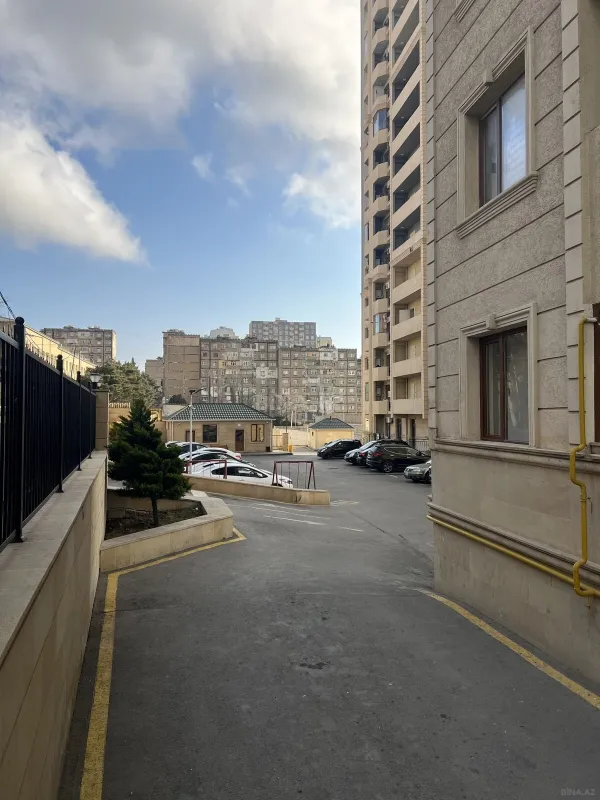 Satılır 3 otaqlı mənzil 86 m²