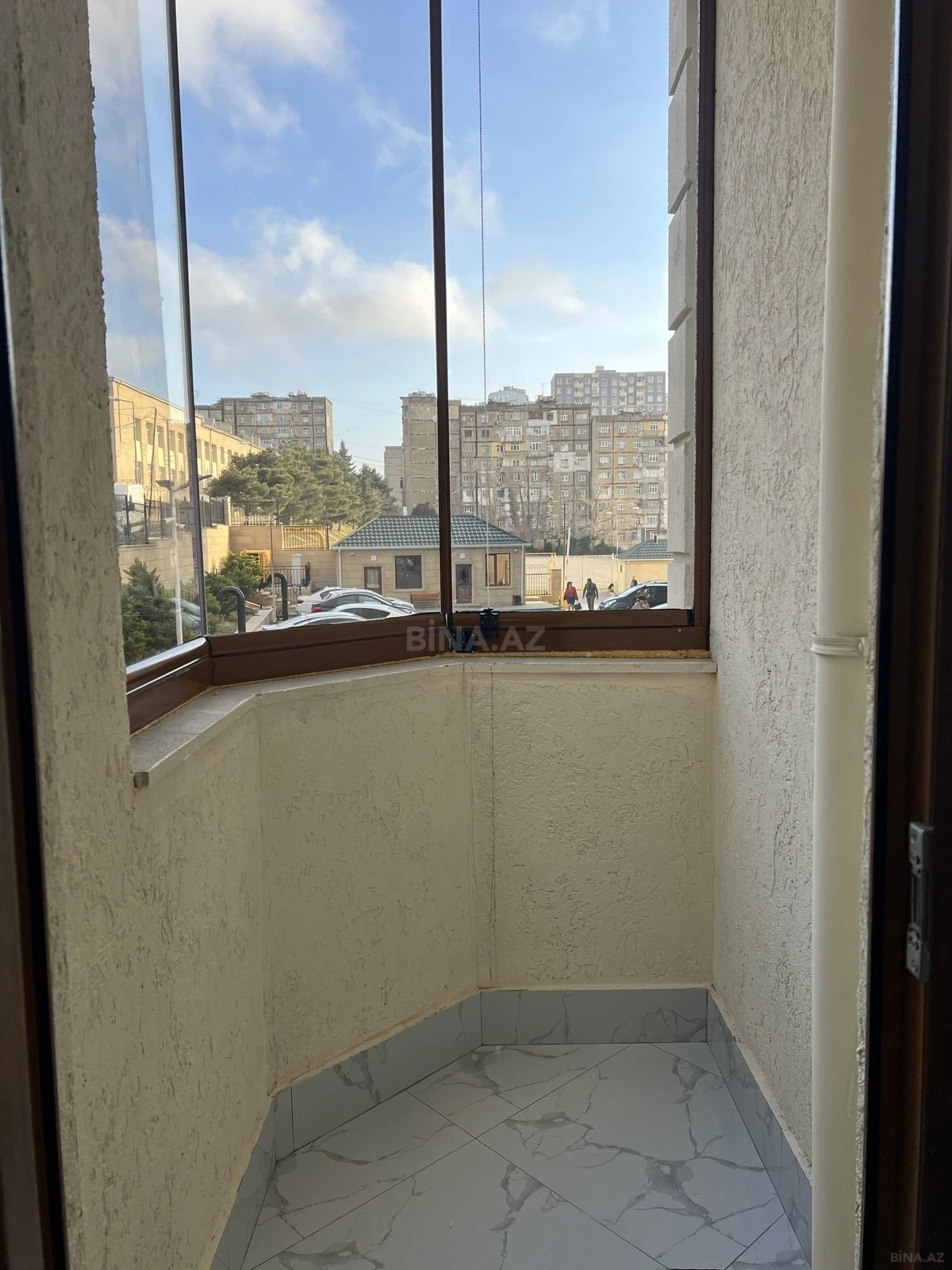 Satılır 3 otaqlı mənzil 86 m²