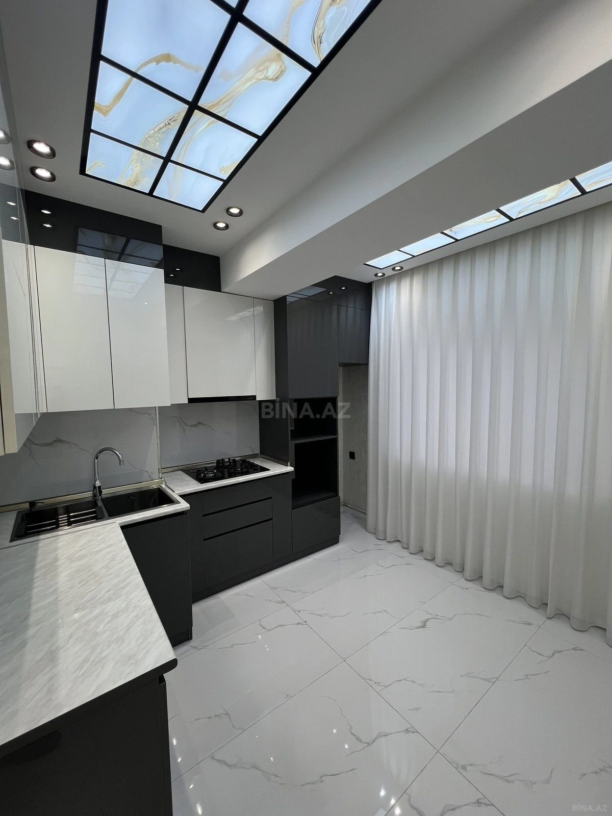 Satılır 3 otaqlı mənzil 86 m²