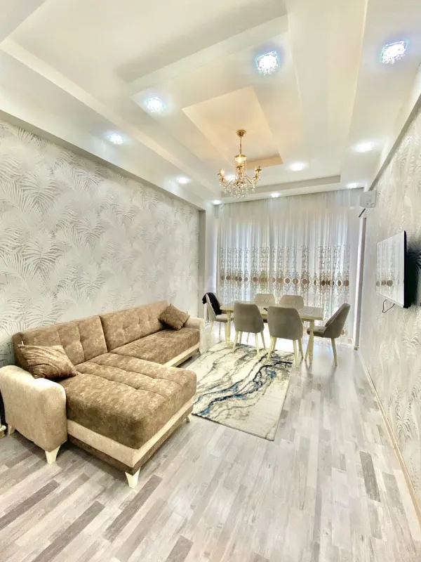 Kirayə verilir 2 otaqlı mənzil 60 m²