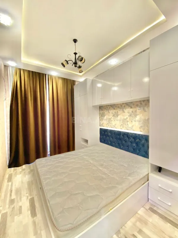 Kirayə verilir 2 otaqlı mənzil 60 m²