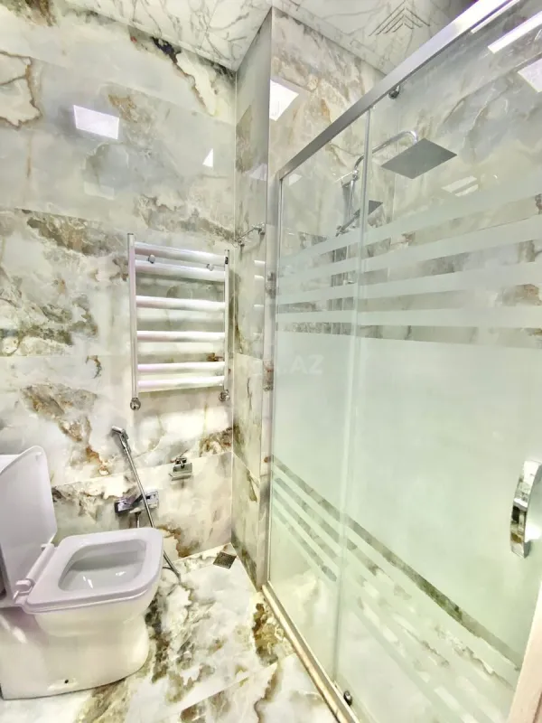 Kirayə verilir 2 otaqlı mənzil 60 m²