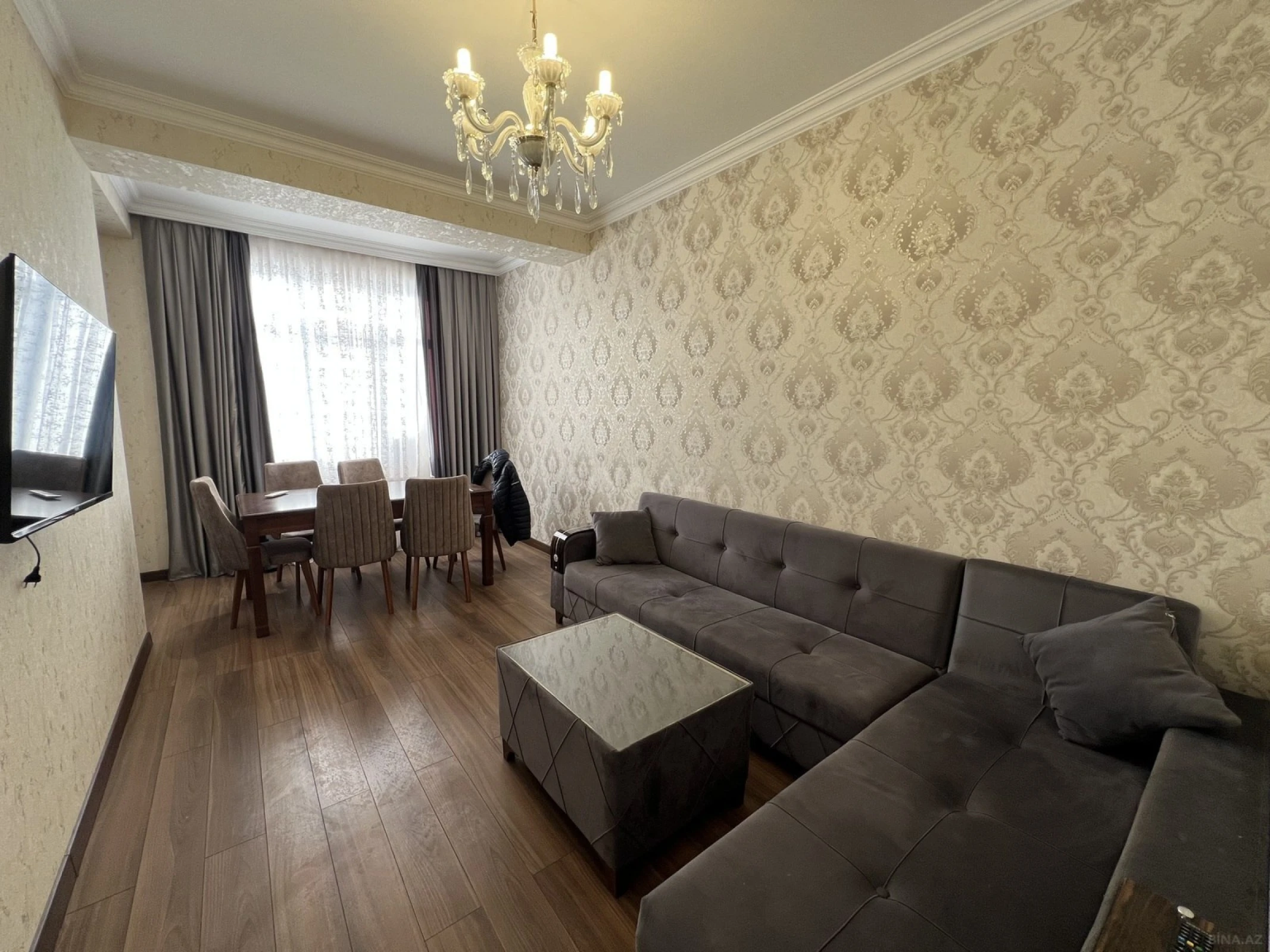 Kirayə verilir 2 otaqlı mənzil 87 m²