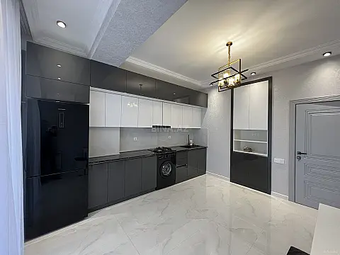 Kirayə verilir 2 otaqlı mənzil 87 m²