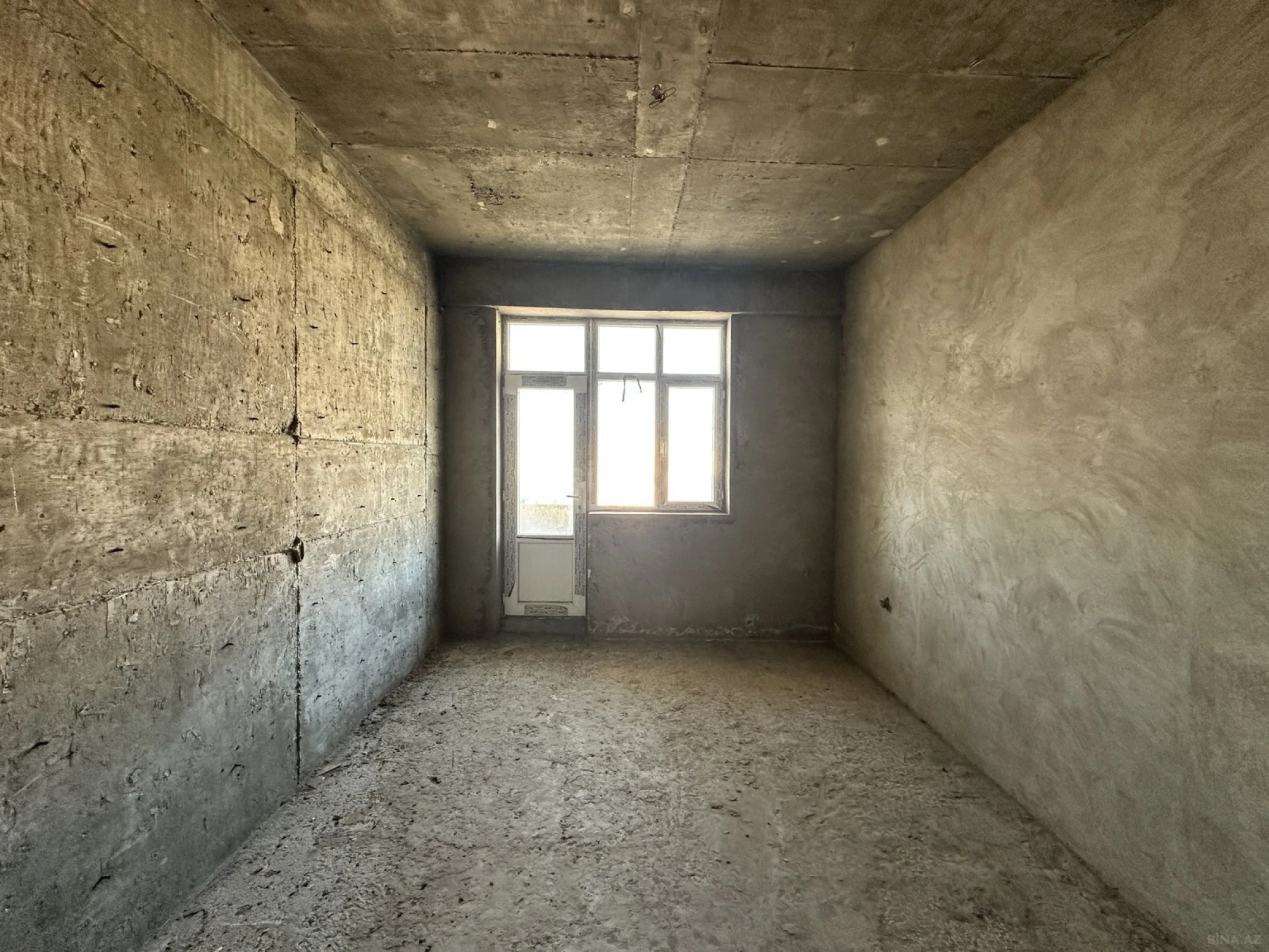 Satılır 3 otaqlı mənzil 100 m²