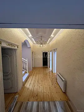 Kirayə verilir 5 otaqlı həyət evi 300 m²