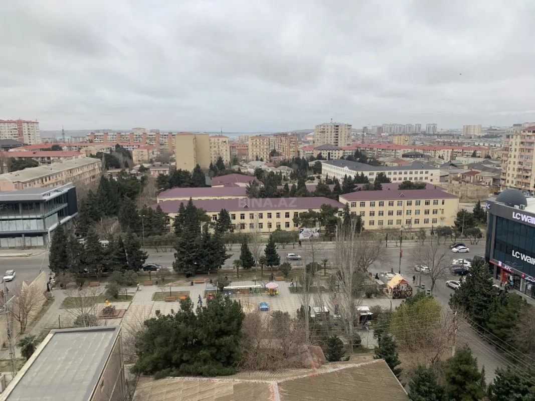 Satılır 2 otaqlı mənzil 72 m²