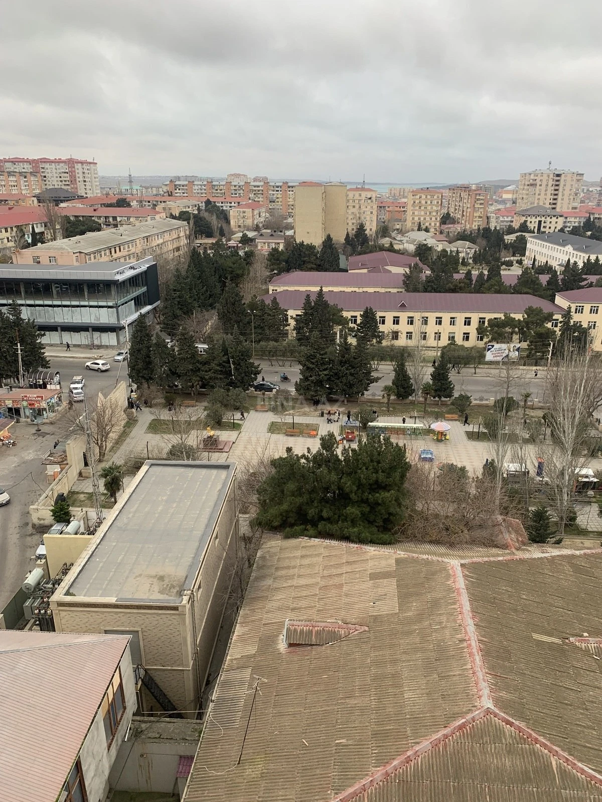 Satılır 2 otaqlı mənzil 72 m²