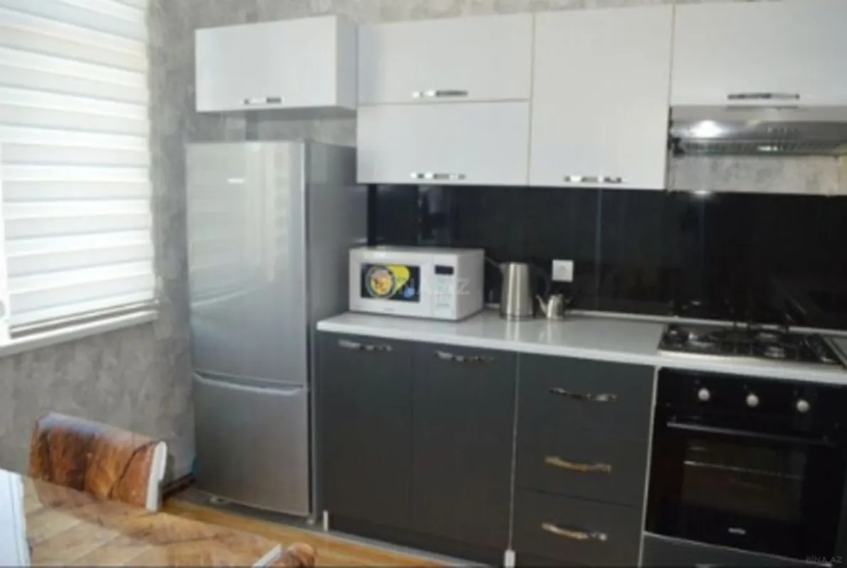 Kirayə verilir 3 otaqlı mənzil 100 m²