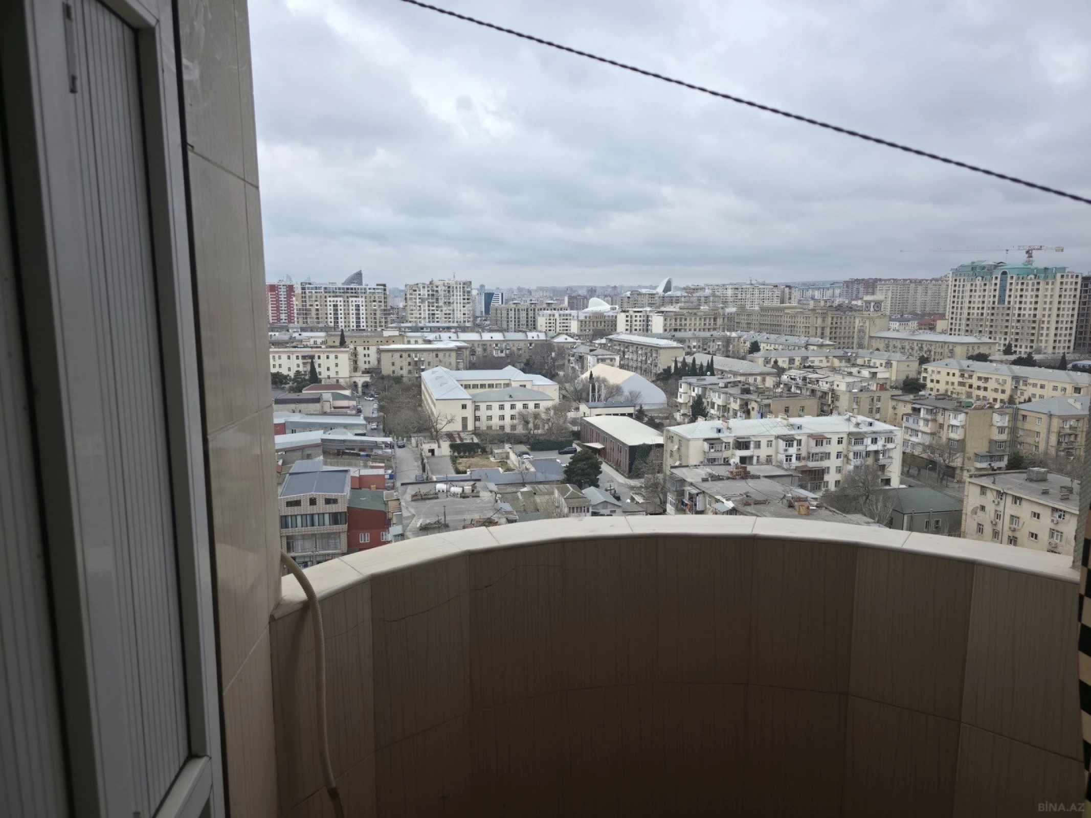 Kirayə verilir 3 otaqlı mənzil 100 m²