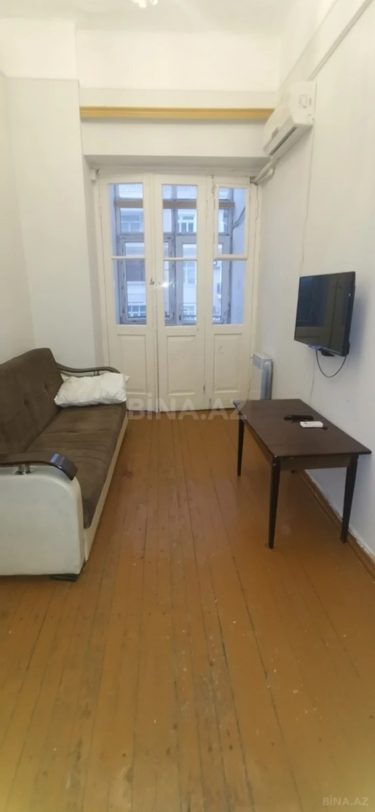 Satılır 4 otaqlı mənzil 100 m²