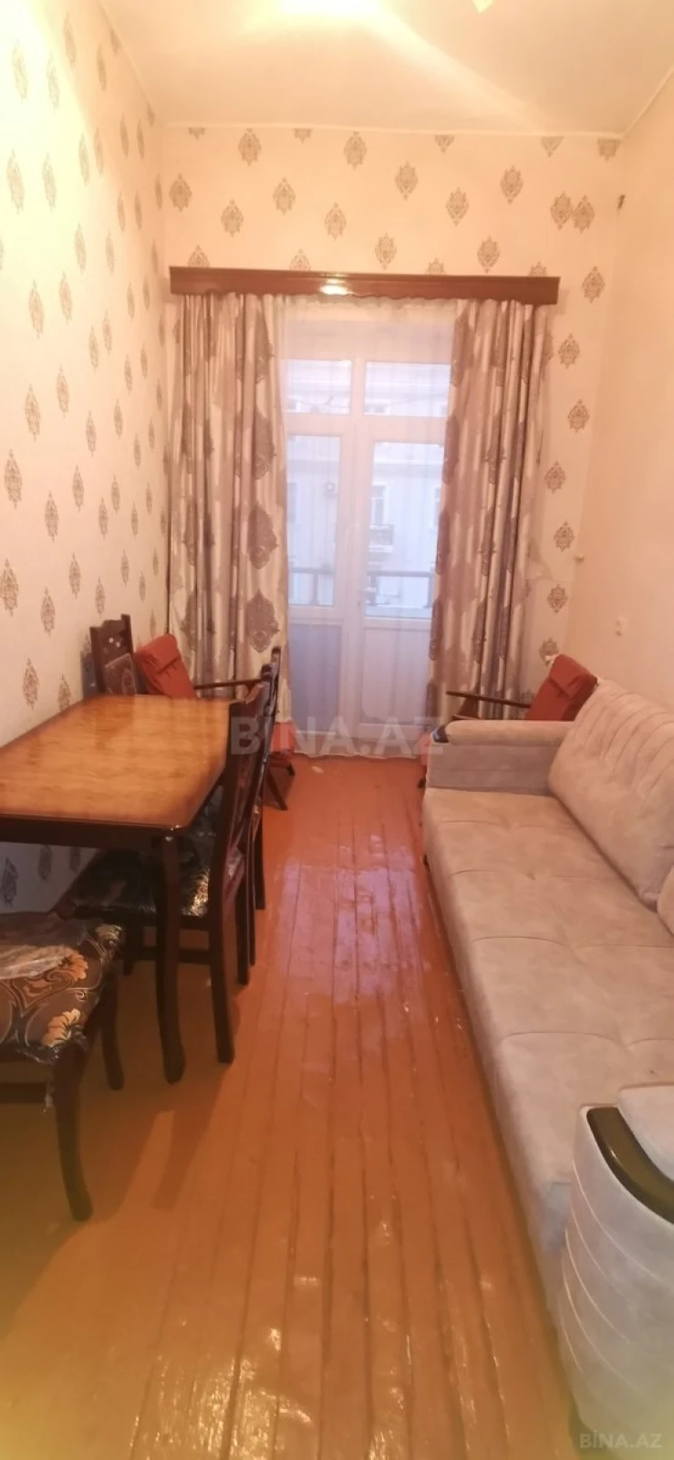 Satılır 4 otaqlı mənzil 100 m²