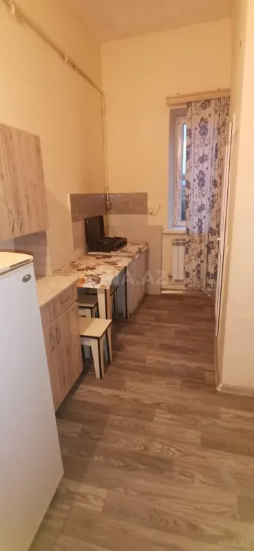 Satılır 4 otaqlı mənzil 100 m²