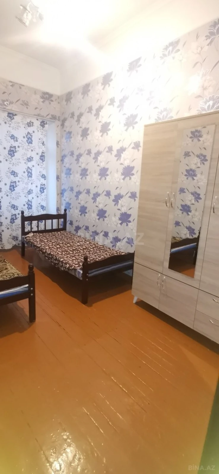 Satılır 4 otaqlı mənzil 100 m²