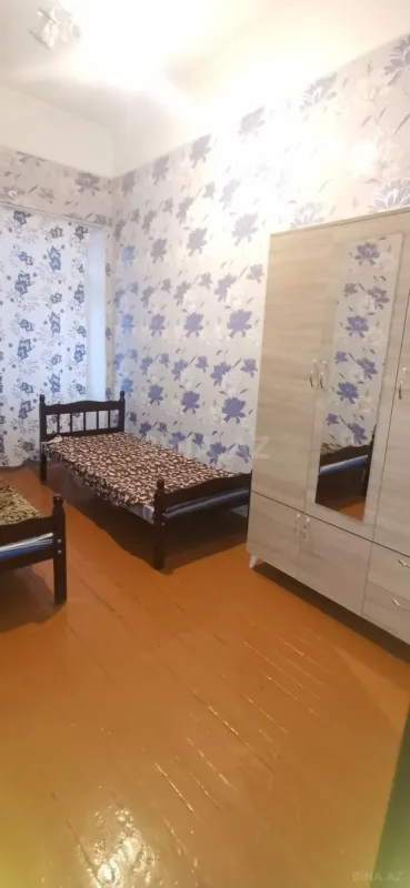 Satılır 4 otaqlı mənzil 100 m²