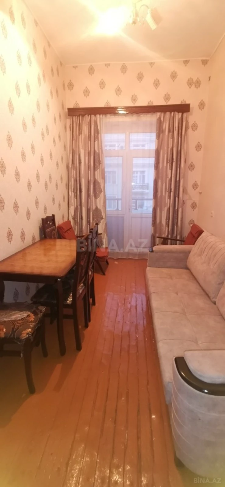 Satılır 4 otaqlı mənzil 100 m²