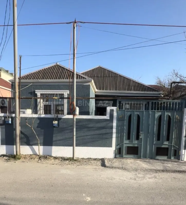 Satılır 4 otaqlı həyət evi 115 m²