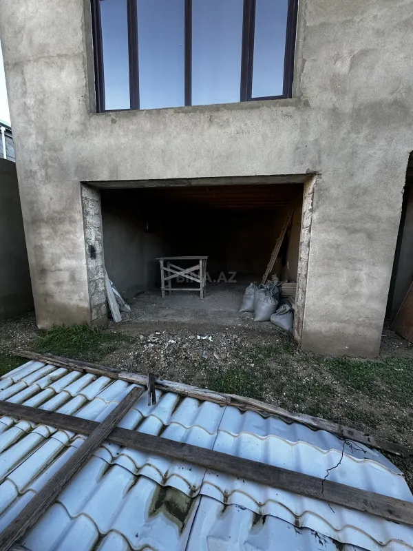 Satılır 6 otaqlı həyət evi 120 m²