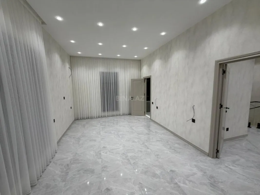 Satılır 6 otaqlı həyət evi 350 m²
