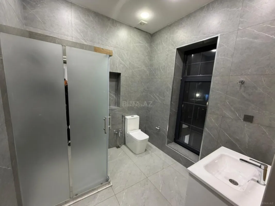 Satılır 6 otaqlı həyət evi 350 m²