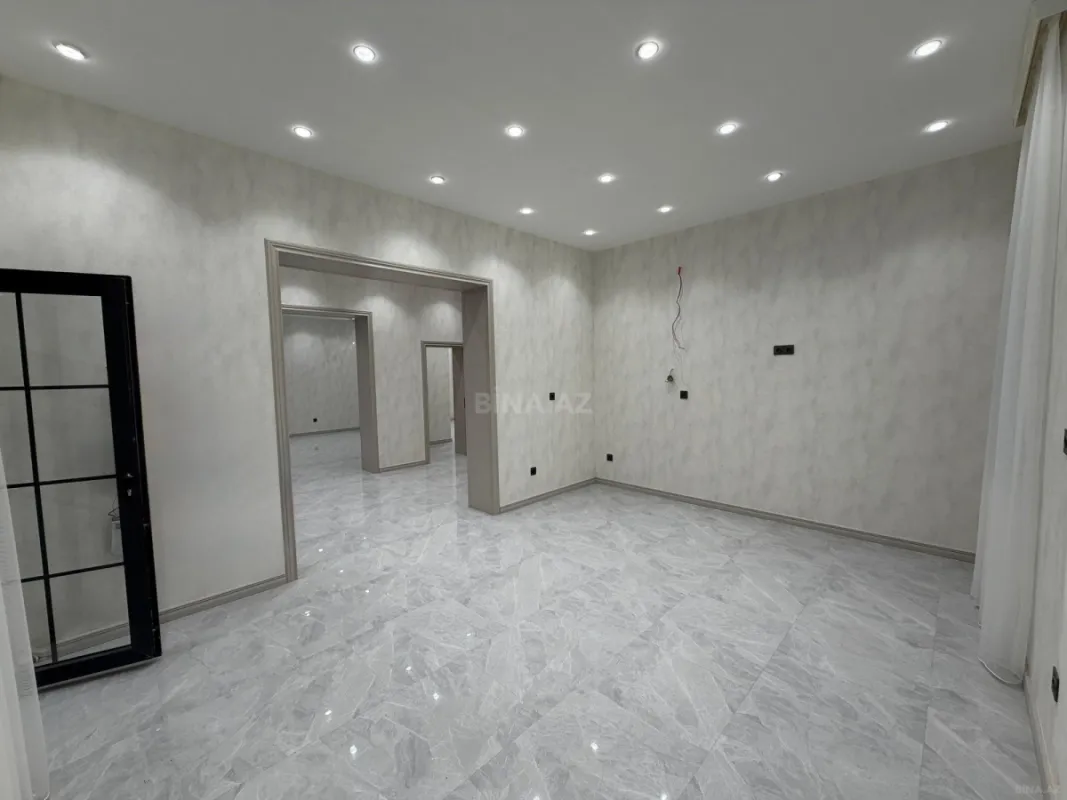 Satılır 6 otaqlı həyət evi 350 m²