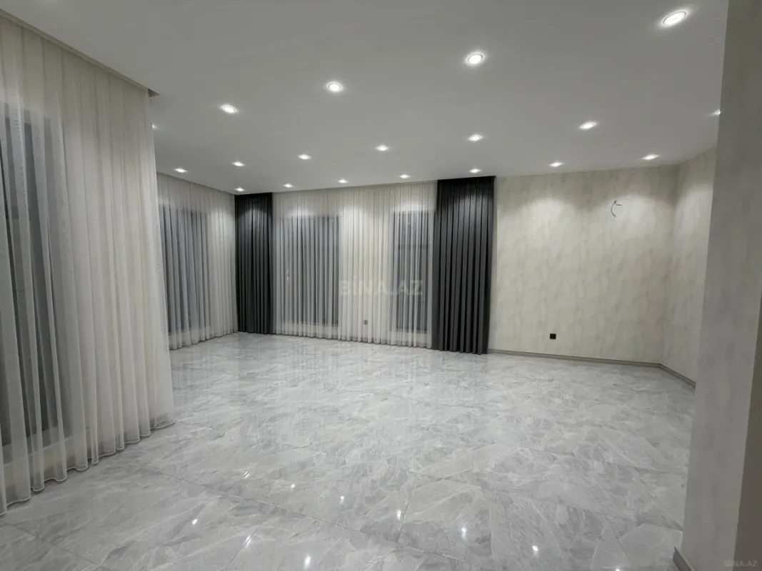 Satılır 6 otaqlı həyət evi 350 m²
