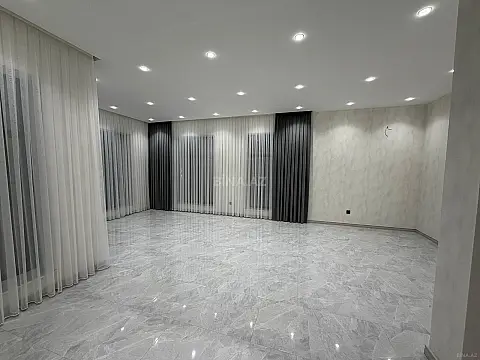 Satılır 6 otaqlı həyət evi 350 m²