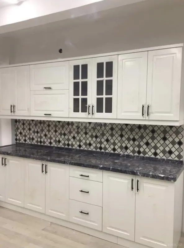 Kirayə verilir 2 otaqlı mənzil 140 m²