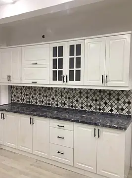 Kirayə verilir 2 otaqlı mənzil 140 m²