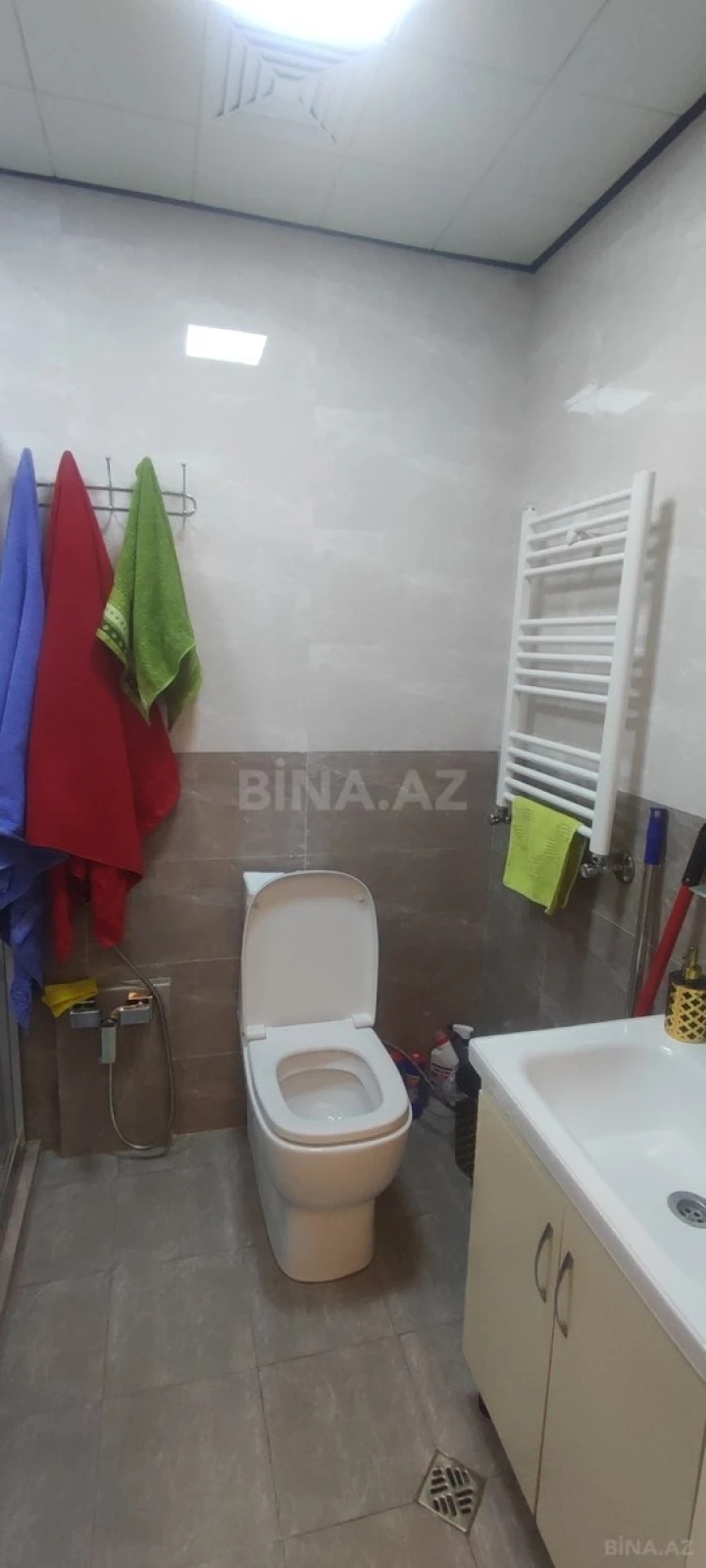 Satılır 2 otaqlı mənzil 70 m²
