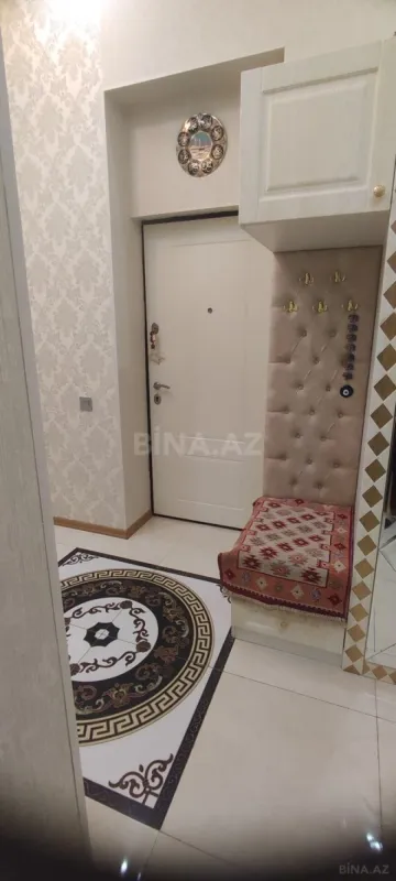 Satılır 2 otaqlı mənzil 70 m²