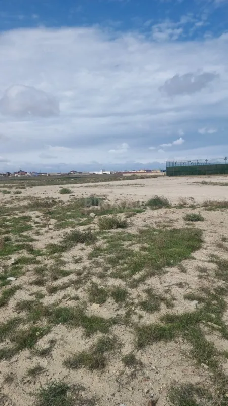 Satılır torpaq sahəsi 800 m²