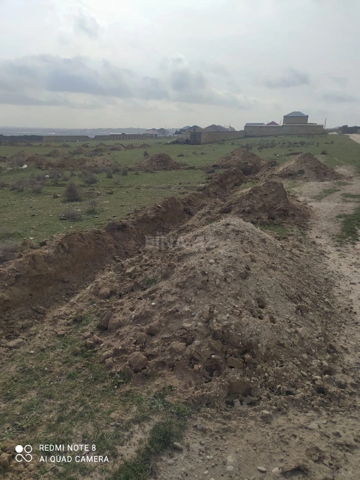 Satılır torpaq sahəsi 275 m²