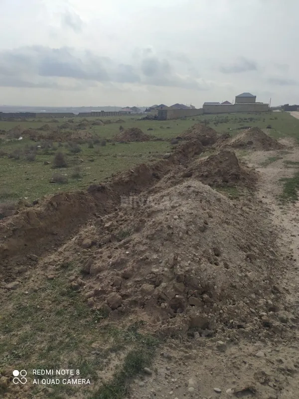 Satılır torpaq sahəsi 275 m²