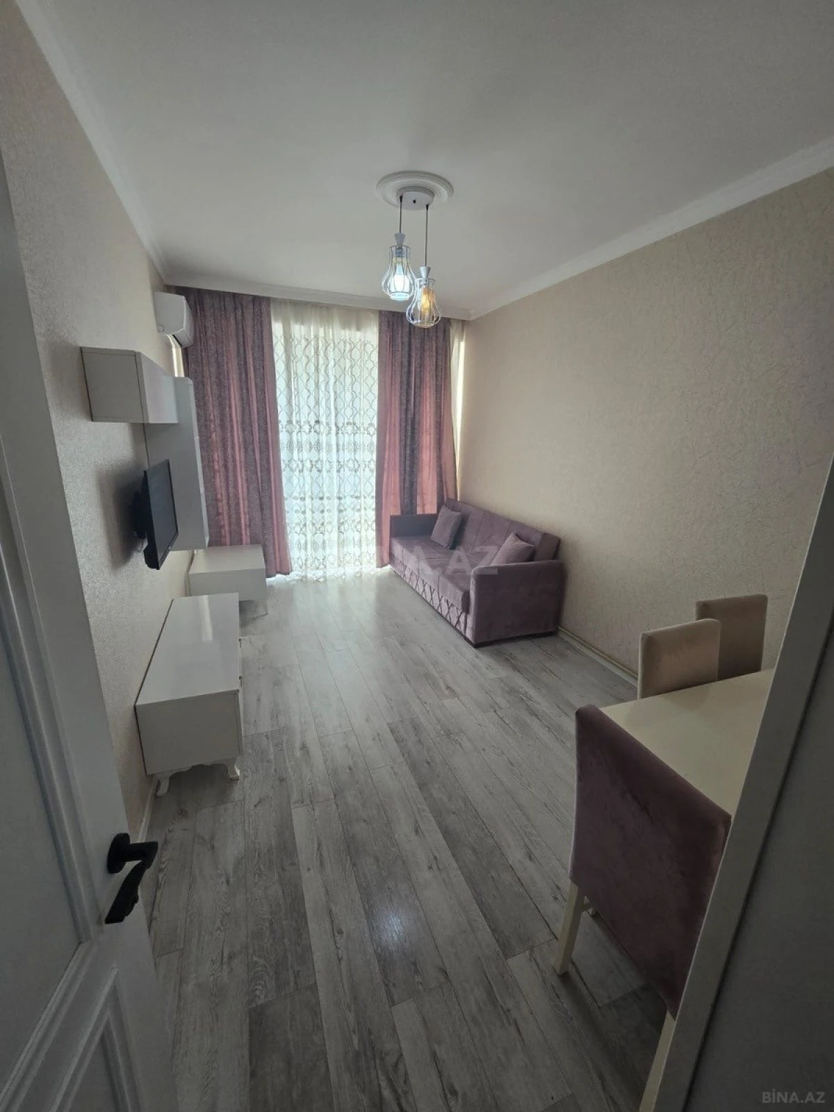 Kirayə verilir 2 otaqlı mənzil 55 m²