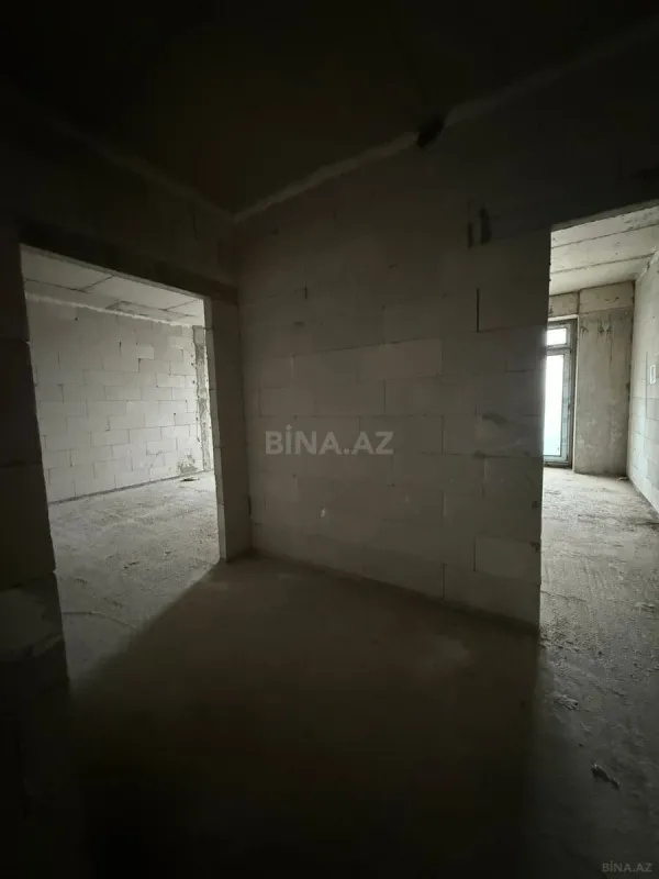 Satılır 2 otaqlı mənzil 98 m²