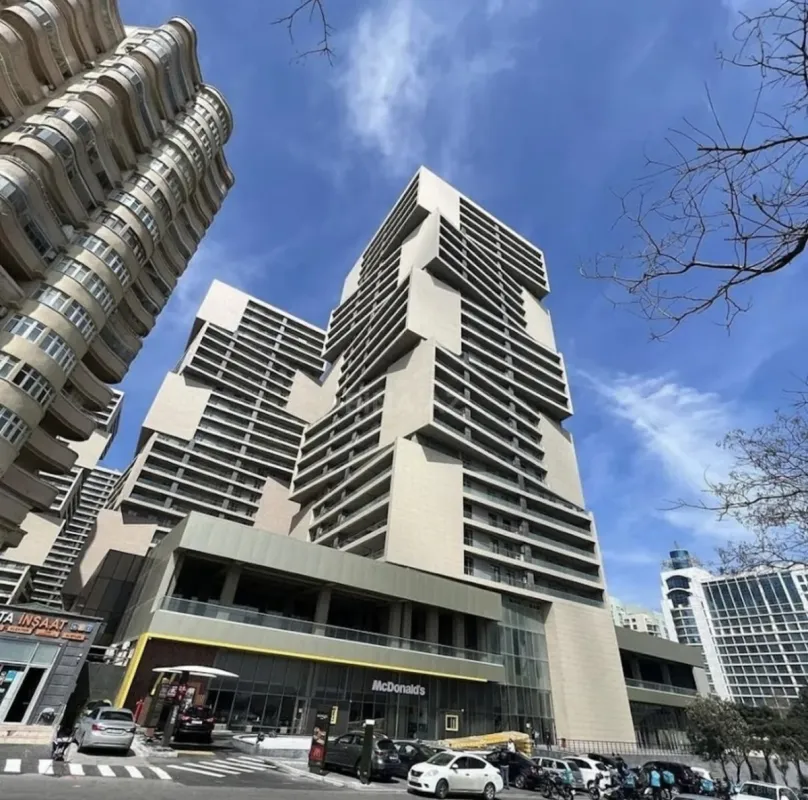 Satılır 2 otaqlı mənzil 98 m²