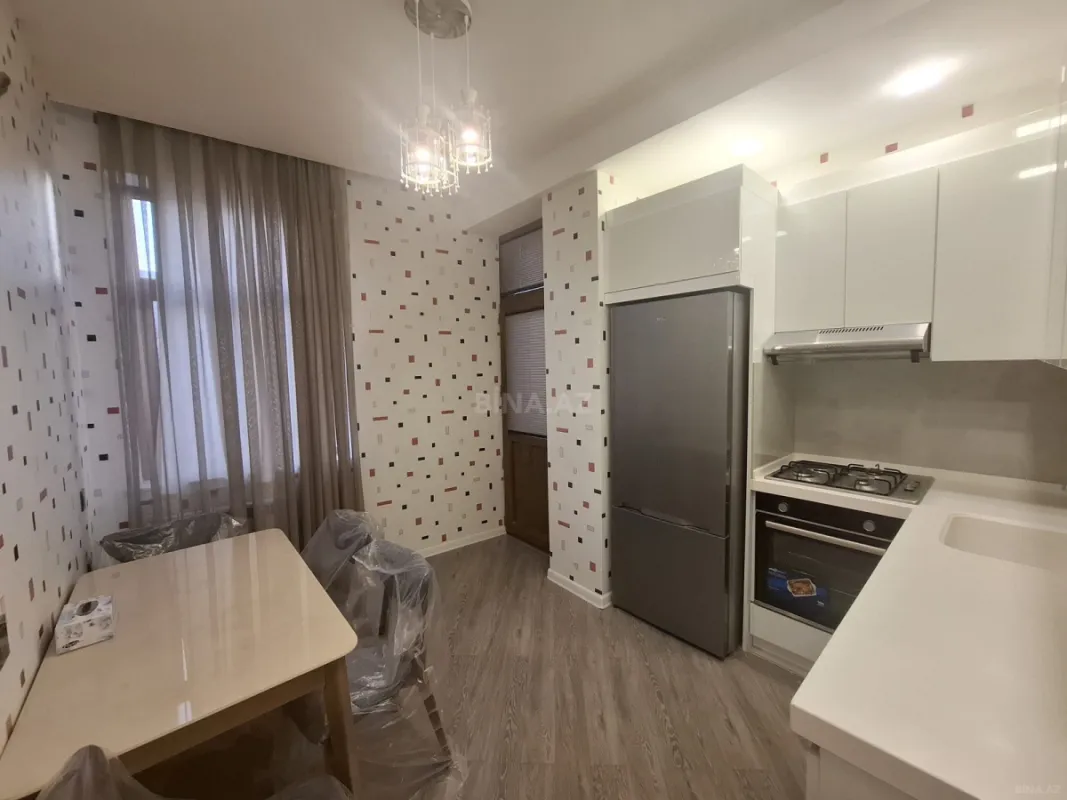 Kirayə verilir 3 otaqlı mənzil 125 m²