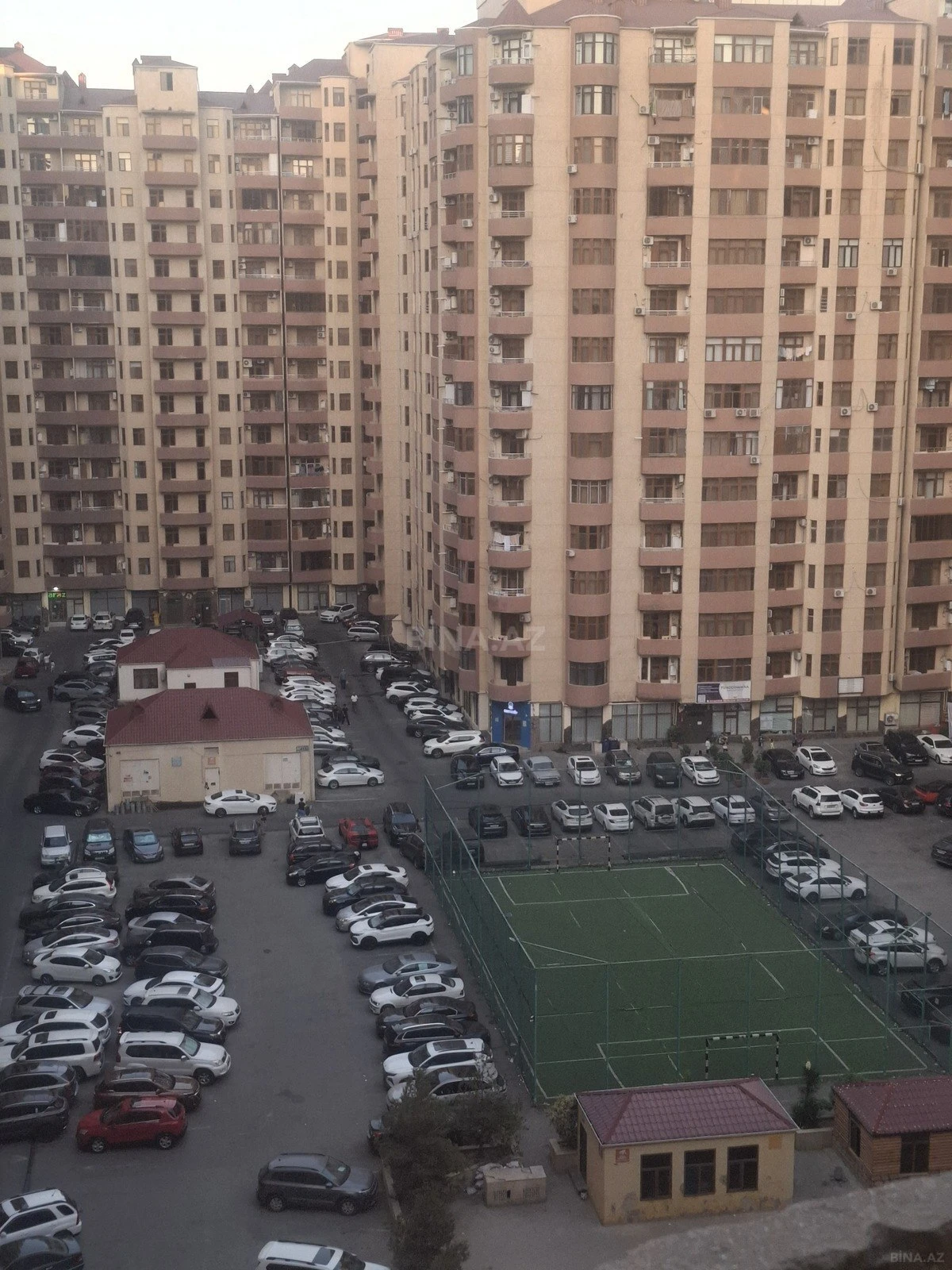 Kirayə verilir 3 otaqlı mənzil 125 m²