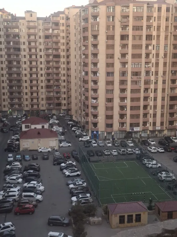 Kirayə verilir 3 otaqlı mənzil 125 m²