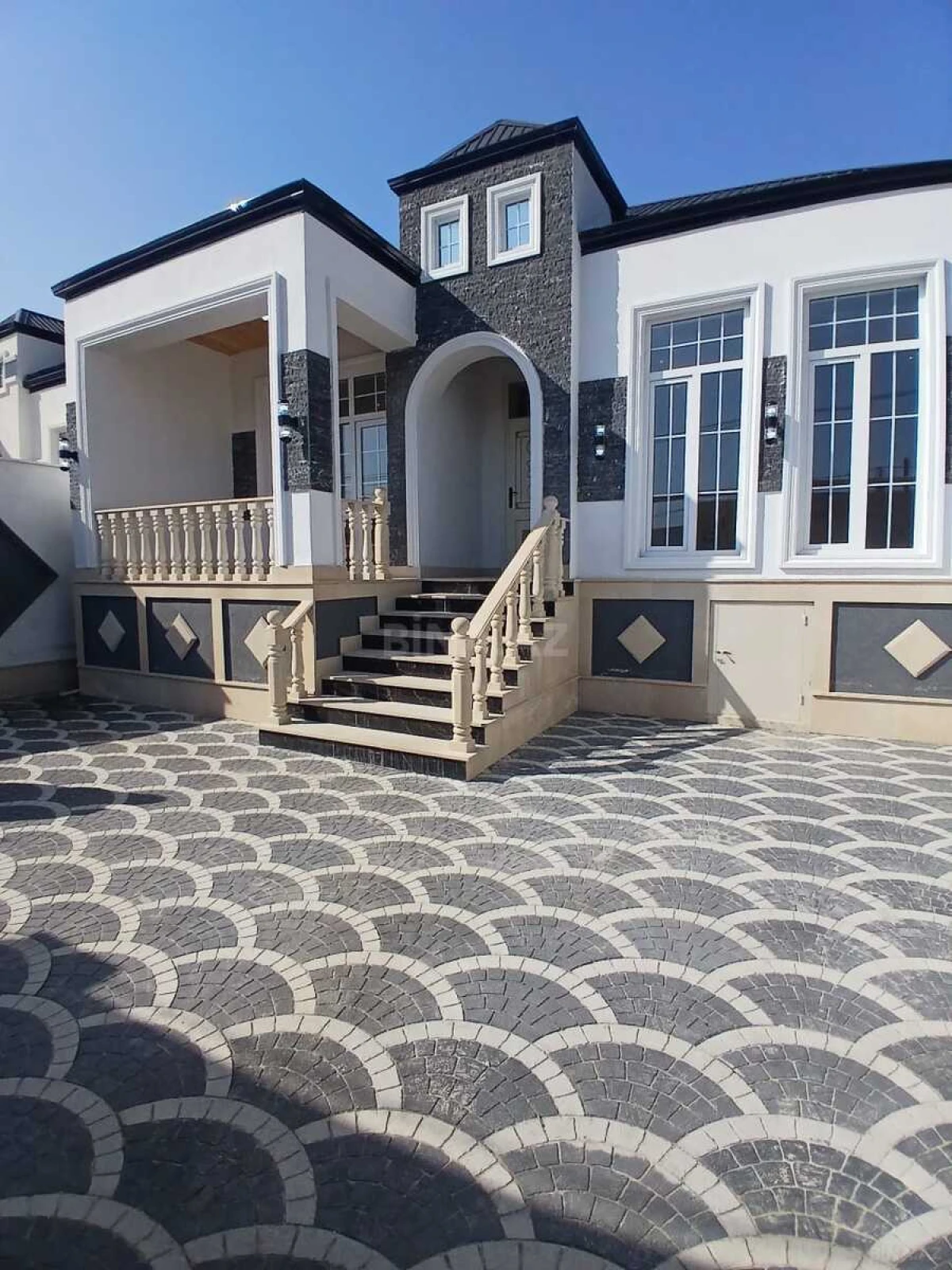 Satılır 4 otaqlı həyət evi 100 m²