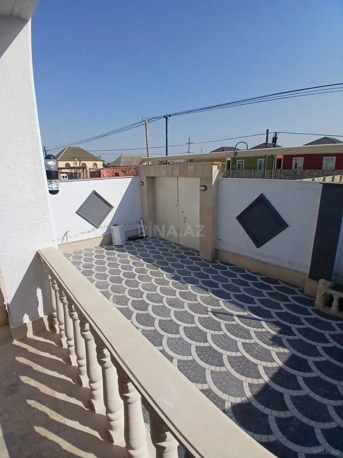 Satılır 4 otaqlı həyət evi 100 m²