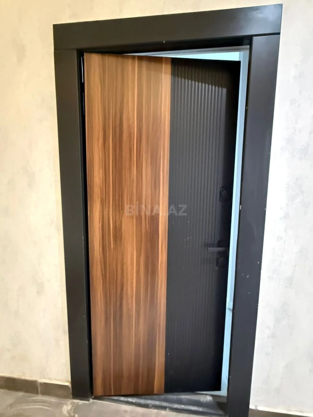 Satılır 2 otaqlı mənzil 45 m²
