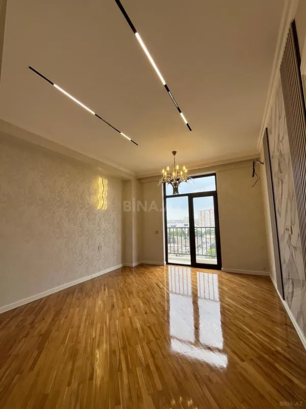 Satılır 2 otaqlı mənzil 80 m²