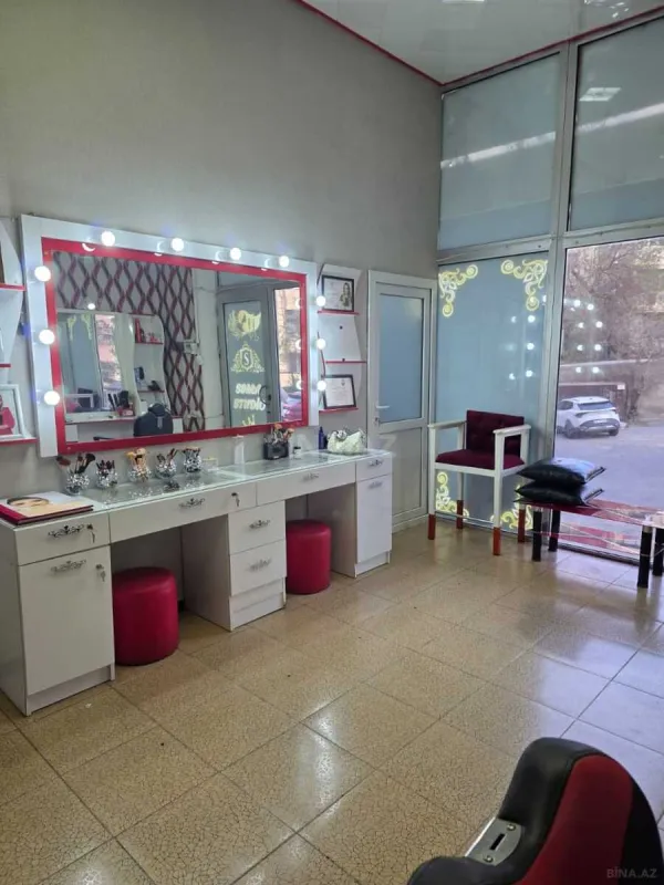 Satılır obyekt 38 m²