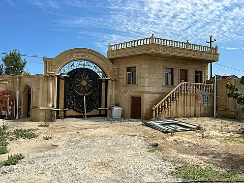 Satılır 9 otaqlı həyət evi 300 m² — Bakı, Mərdəkan 9 otaq 300.00 m²