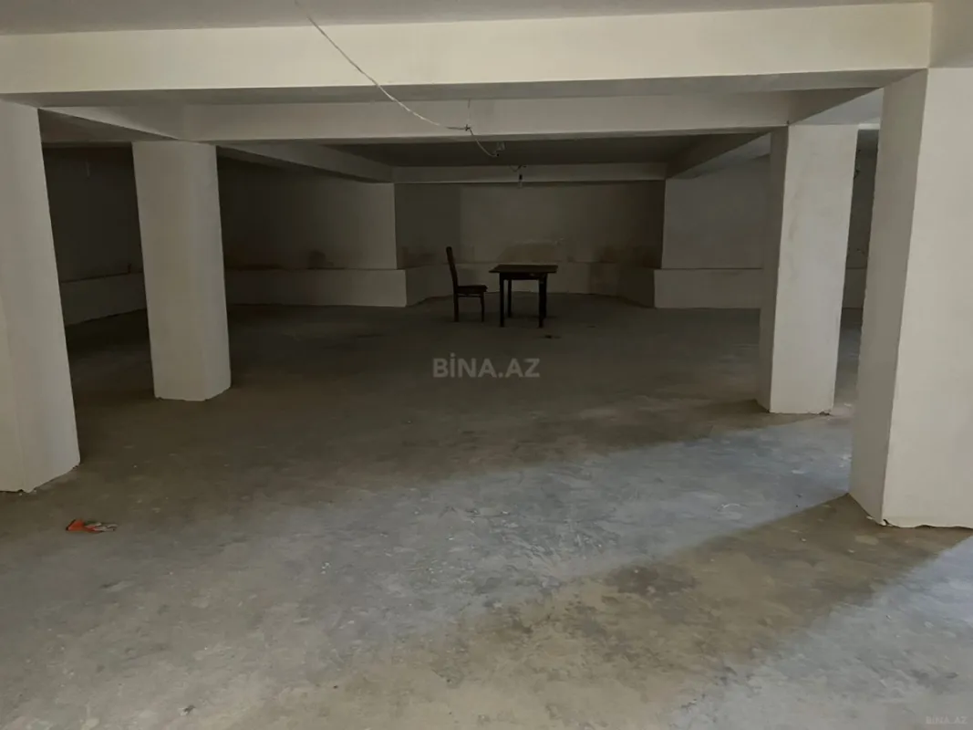 Satılır 9 otaqlı həyət evi 300 m²