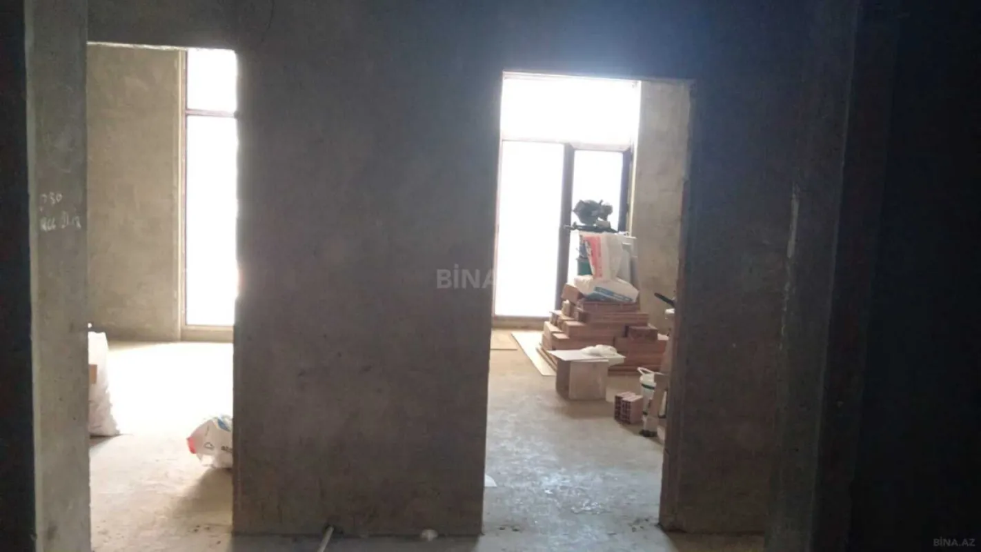 Satılır 3 otaqlı mənzil 111 m²